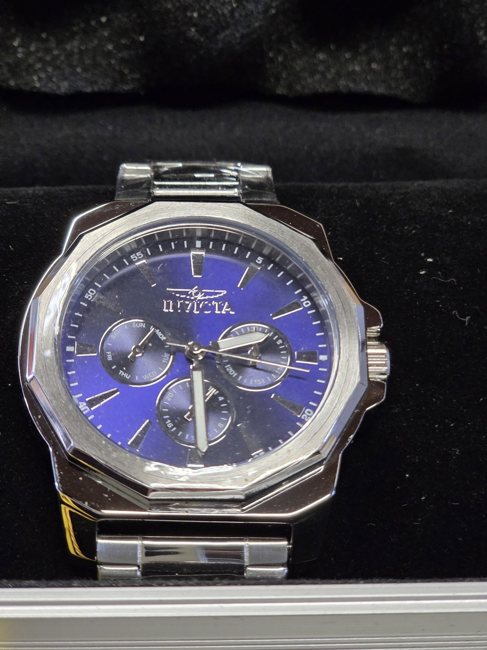 Invicta Men's #70087 Stainless Steel Watch - Blue Dial 50m Water Resistant